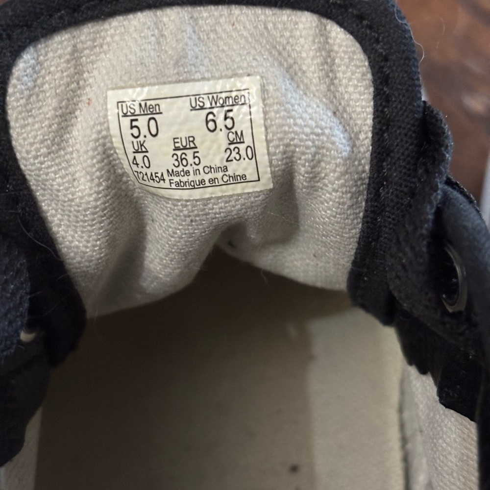 Vans Black Suede Chuck’s - Picture 9 of 10